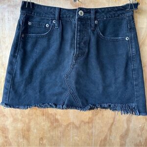 American Eagle Hi-Rise Festival Mini Black Denim Raw Hem Skirt